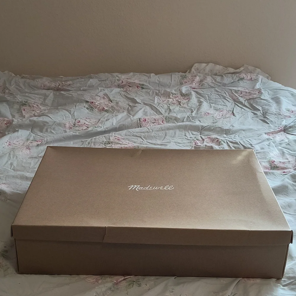 Madewell Poppy Tall Lugsole Boot - Picture 10 of 10